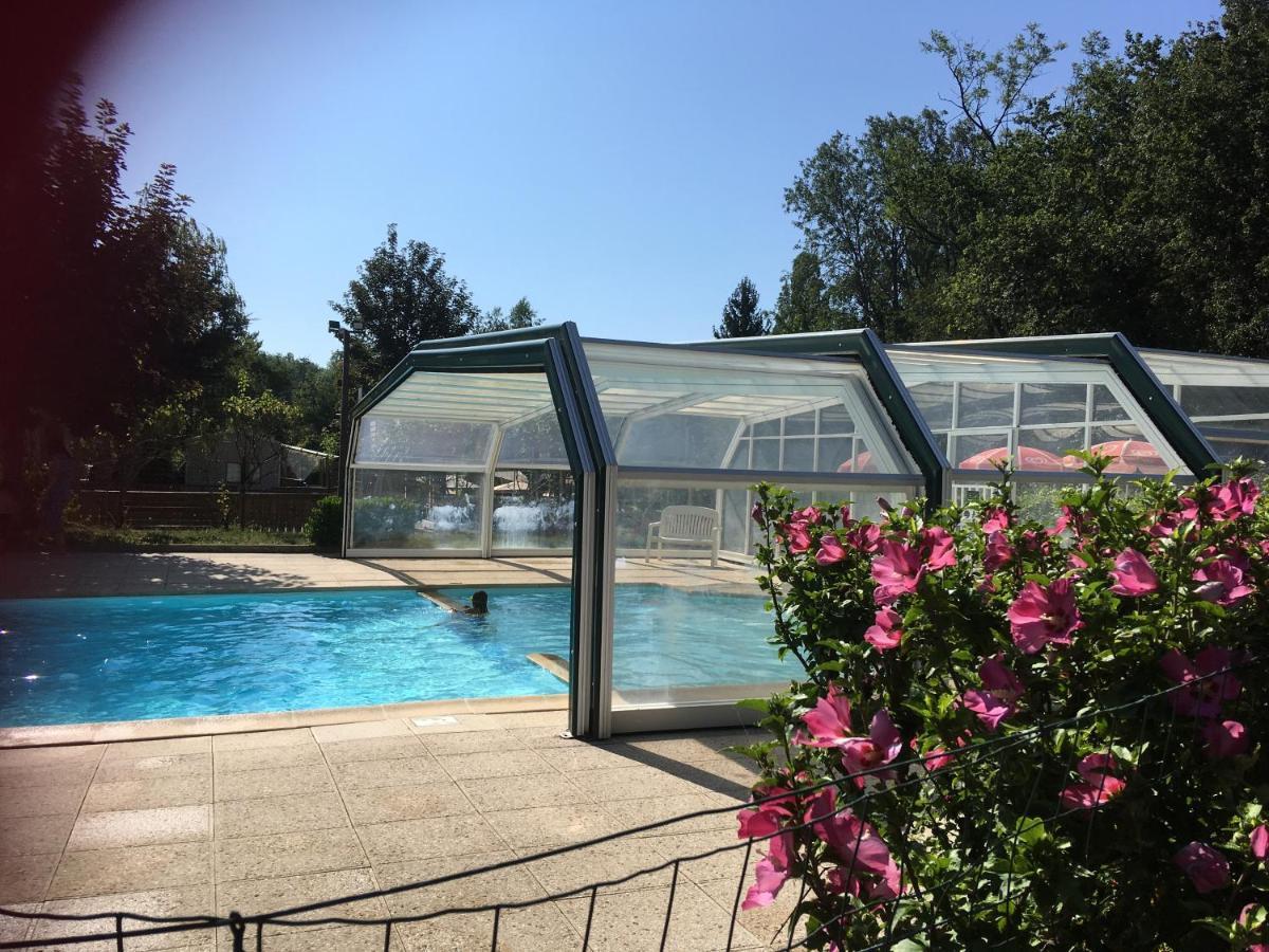 Camping Le Relais Du Leman Messery Bagian luar foto