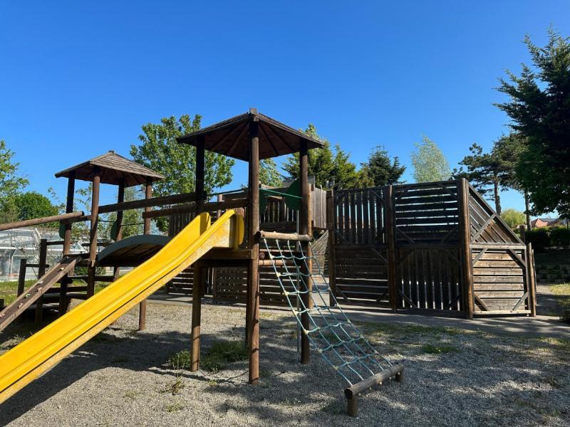 Camping Le Relais Du Leman Messery Bagian luar foto