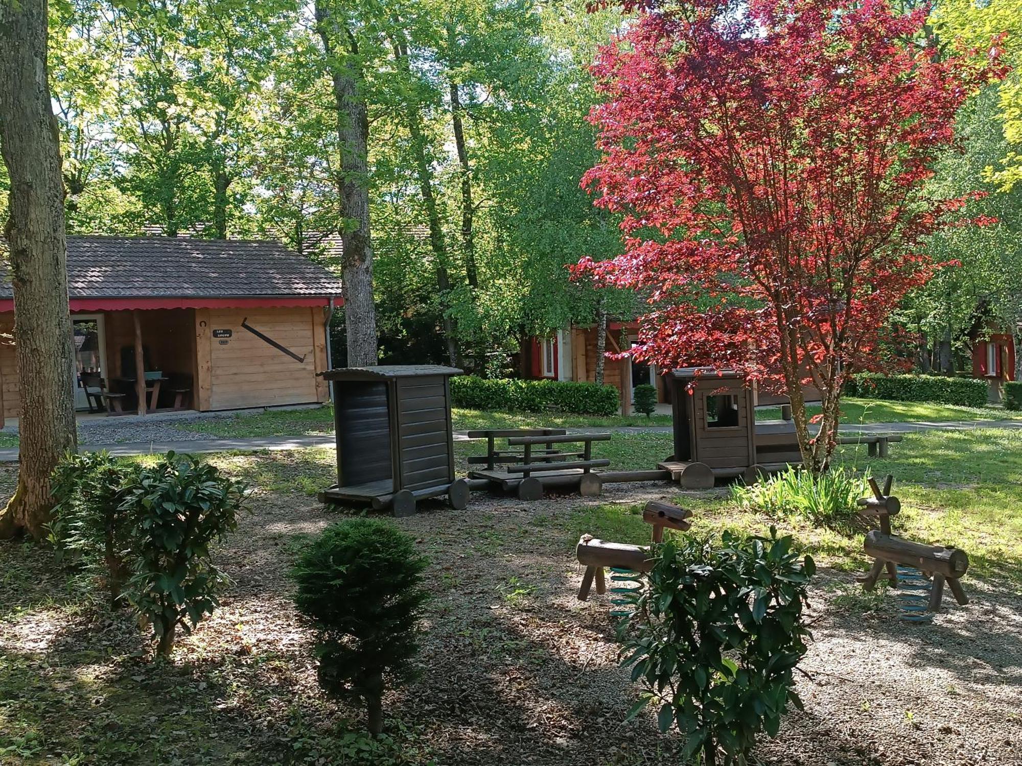 Camping Le Relais Du Leman Messery Bagian luar foto